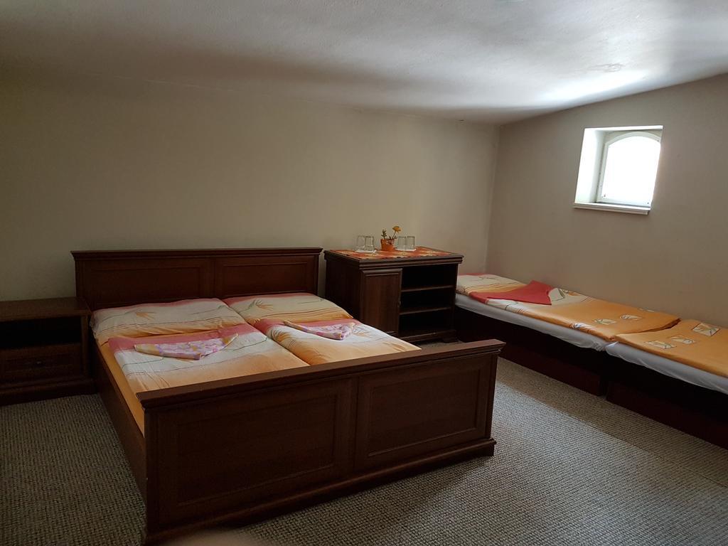 Siesta Rodinny Resort Pardubice Zewnętrze zdjęcie