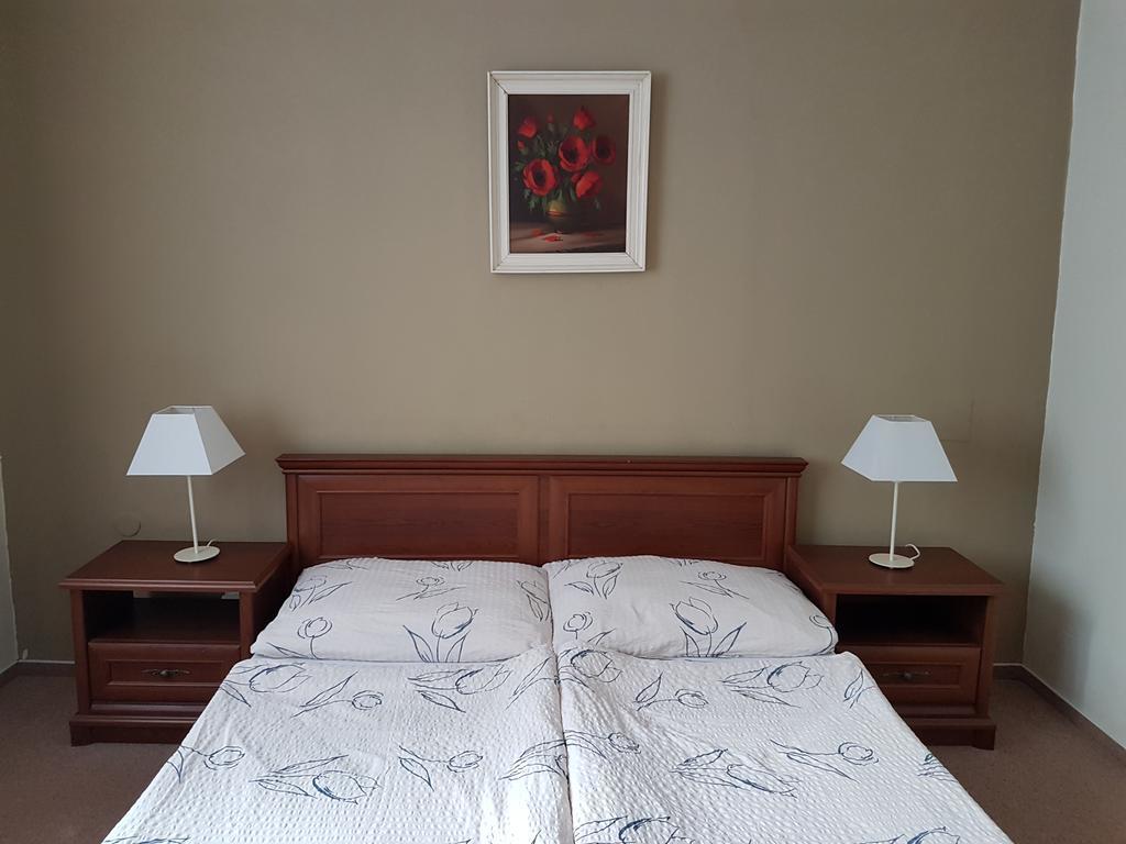 Siesta Rodinny Resort Pardubice Zewnętrze zdjęcie